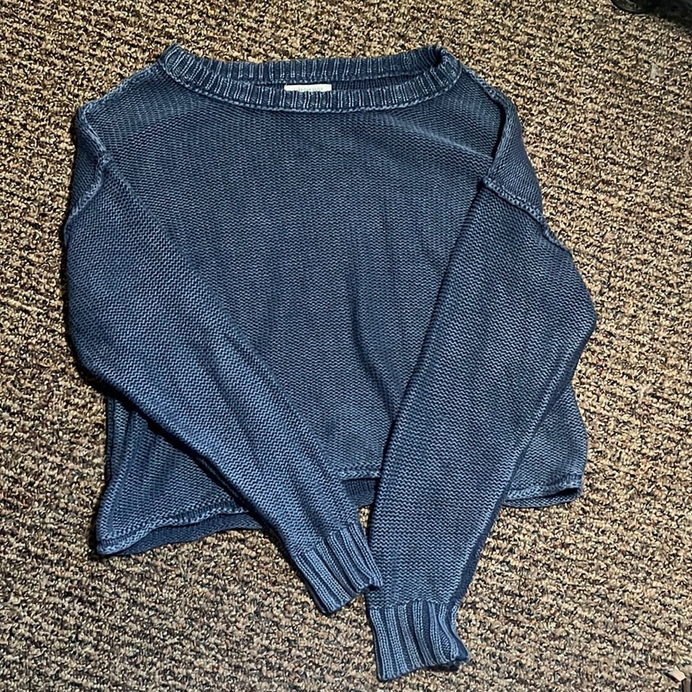 American Eagle cropped sweater size medium